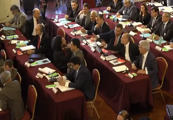 Jean Wyllys denuncia Temer no Parlasul e deixa nervoso deputado do Acre (v)