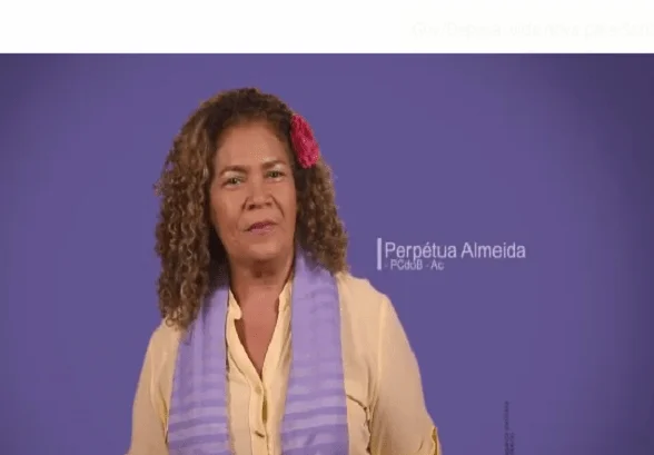 Ela tá de volta…! (v)