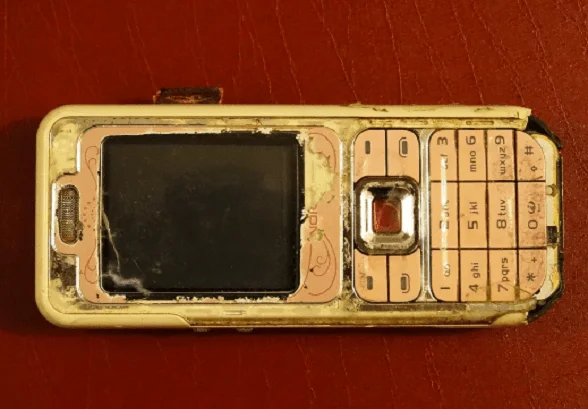 Situação e Oposição: O celular não para de tocar em Sena…