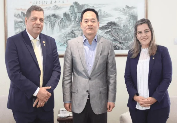 Vice-gov Rocha, Embaixador chinês Yang Wanming e dep federal Mara china