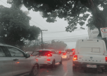 Cidades do Acre sofrem apagão nesta terça-feira (11)