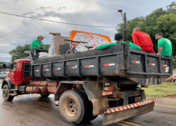 Famílias abrigadas no parque de exposições voltam para suas casas
