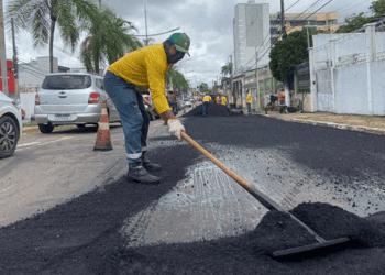 Prefeitura de Rio Branco realiza manutenção na Avenida Ceará📹
