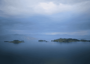 Tragédia no Lago Kivu: seis mortos e 64 desaparecidos em naufrágio no Congo