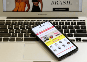 Isenção de US$ 50 continua: Fazenda acata pedido de Lula