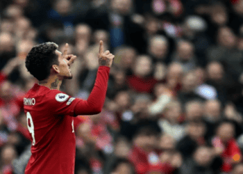 Firmino marca no fim na Premier League📹