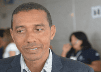 Prefeito de Olinda é alvo de ataque racista em rede social📹