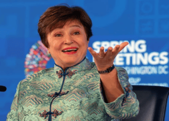 FMI sinaliza fragilidades dos bancos (só sabe dizer isso)