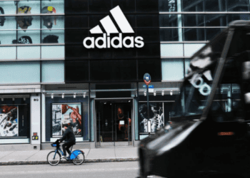 Adidas: lucros acima do esperado