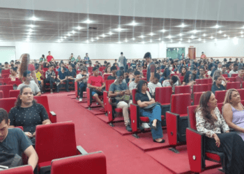 UFAC: tradição e inovação (#NoFacebook)