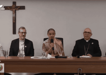 Humanidades #ÉNotíciaComTweet