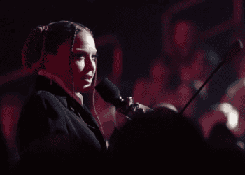 Madonna internada com infeção bacteriana grave