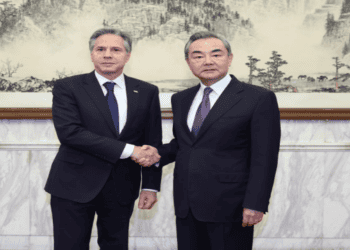 高级中国官员与美国国务卿会面 Alto funcionário chinês reúne com secretário de Estado dos EUA