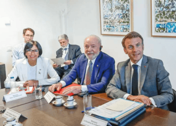 Lula, Macron e outros líderes articulam fim do isolamento da Venezuela