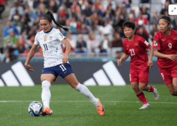 Conheça Sophia Smith, artilheira norte-americana e do mundo… 📹