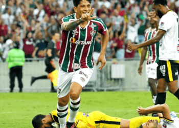 Fluminense inicia busca pelo tri📹📹📹