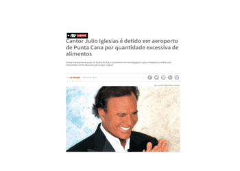 Julio Iglesias dá show até na alfândega…