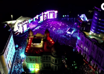Carnaval em Recife…Ludmila no Marco Zero…(assista)