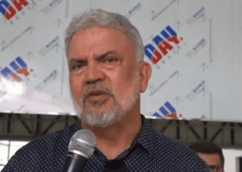 Sen. Petecão visita Ufac em CZS para verificar obras do RU 📹