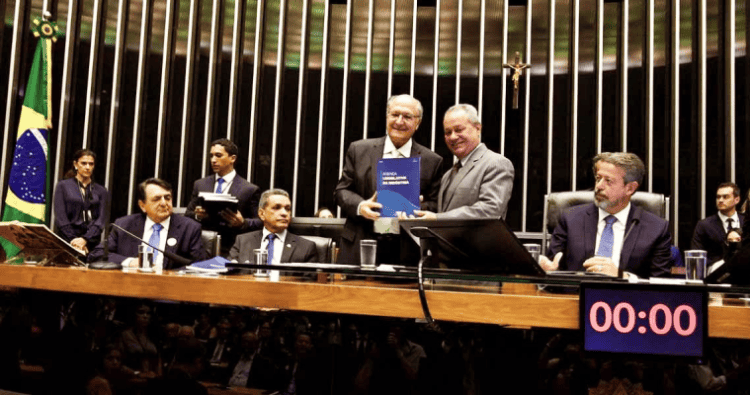 Plano para crescimento econômico e de emprego no país