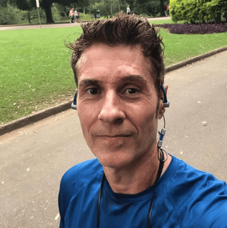 Dinho Ouro Preto aos 60: ‘abandonei vícios e renasci’, diz líder do Capital Inicial