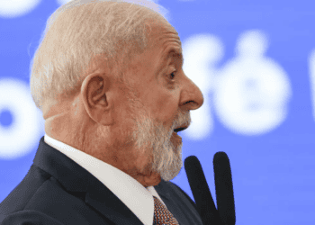 Lula inclui 1,2 milhão no Pé-de-Meia