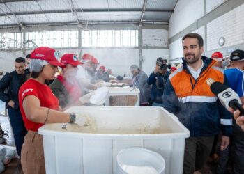 MST distribui 30 mil refeições às vítimas das chuvas no RS