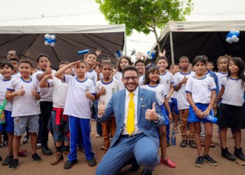 Além do Quinari, GladsonC parabeniza Manoel Urbano e Assis Brasil