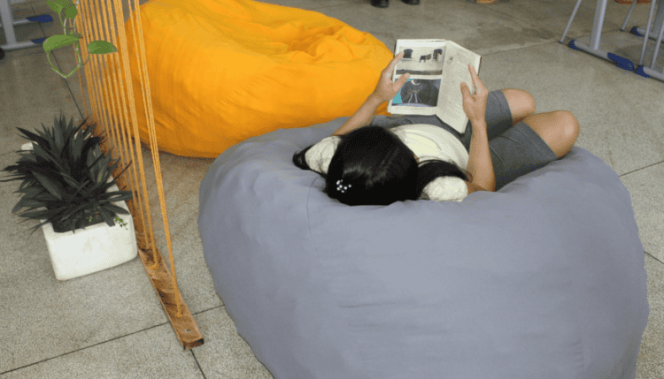 Presídio feminino de Rio Branco ganha nova vida com biblioteca revitalizada