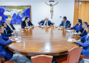 Lula prioriza bem-estar do povo brasileiro, Bolsonaro falhou