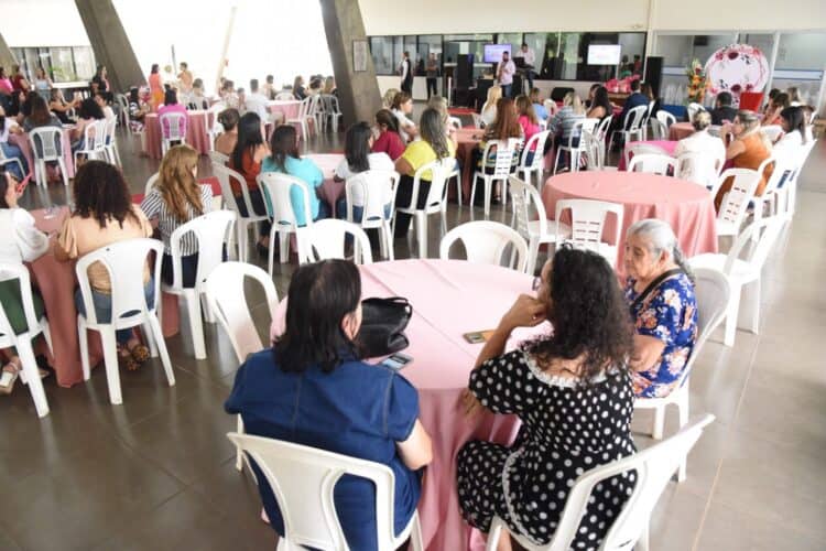 TJAC honra servidoras no mês das Mães