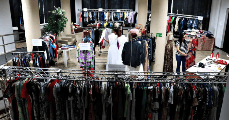 Mulheres da Indústria realizam bazar solidário