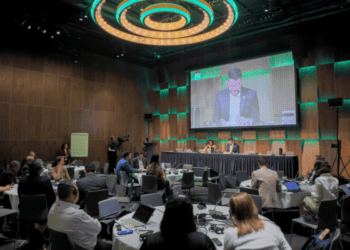 Acre: a salvação do mundo no papel (…)