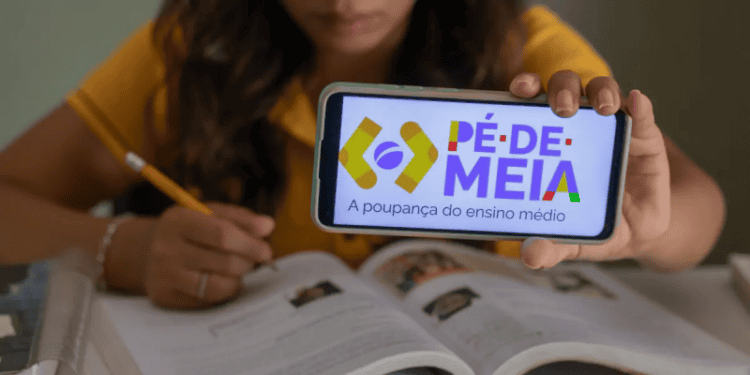R$ 200 a mais para alunos do Pé-de-Meia