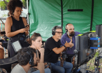 Kleber Mendonça Filho encerra filmagens de ‘O Agente Secreto’ na Ufpe