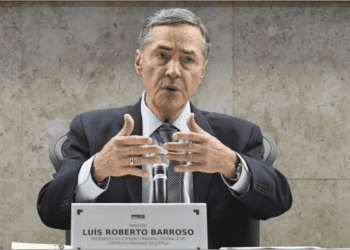 Ministro Luís Roberto Barroso cumpre agenda em Rio Branco