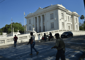 Rio Branco sob olhar eletrônico (…)