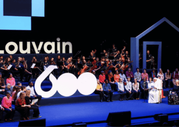 Papa a estudantes: “Sede buscadores e testemunhas da verdade!”