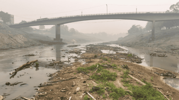 Rio Acre bate 1,25 metro e Defesa Civil liga o alerta pra seca pesada
