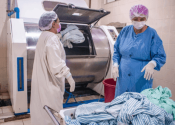 O essencial invisível: lavanderia da Fundhacre garante limpeza e segurança diária