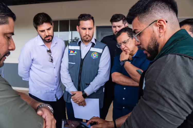 Pres Luiz Gonzaga visita aduana na Bolívia e vê nova opção de rota de exportação para o Peru e Ásia