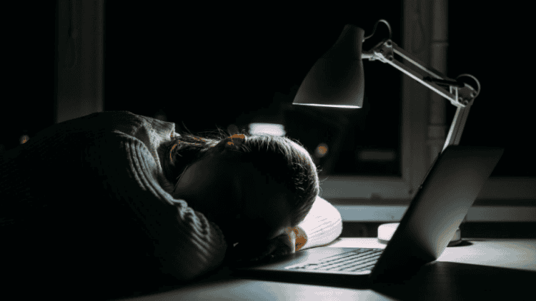 Saúde mental em foco: Justiça garante transferência de trabalhadora