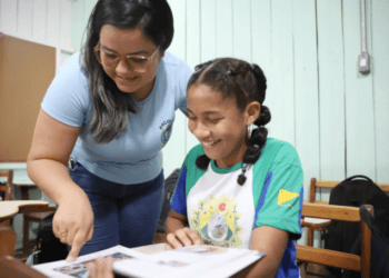 A lição de Amanda Maria: professora e sobrevivente da pandemia