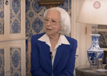 Aos 94 anos, Fernanda Montenegro dá um soco na indiferença📹📹📹