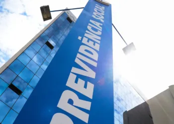 Saiba idade mínima e tempo de contribuição para aposentadoria em 2025