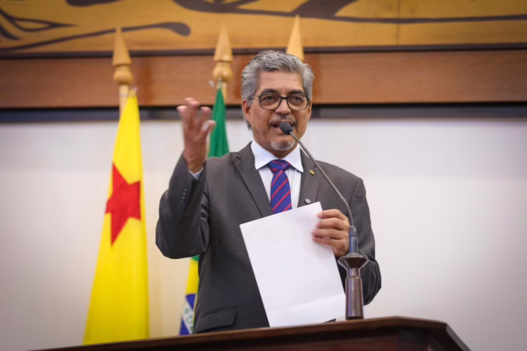 Dep. Edvaldo cobra GladsonC sobre denúncias de corrupção e descumprimento de promessas