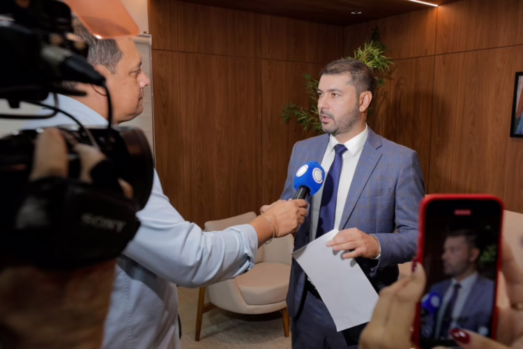 Aleac avança na realização de concurso público com criação de Comissão Especial