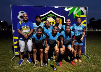 Sena: 7 irmãs e Florentino vencem torneio Esporte na Comunidade