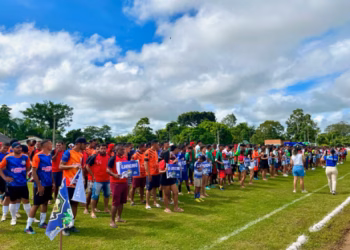 27 equipes: domingo de futebol no Florentino (Sena)…📷