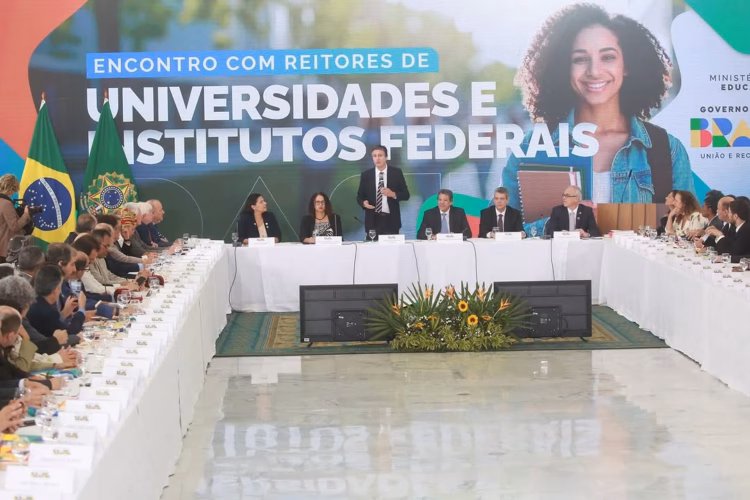 Ifac em Brasília: R$ 3,3 mi garantidos e pauta dos servidores na mesa